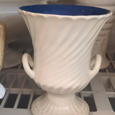 Sale Photo Thumbnail #789: Vintage Haeger Swirl Urn Vase with Blue Interior