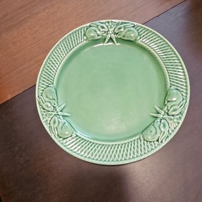 Sale Photo Thumbnail #257: Bordallo Pinheiro Green Rabbit Majolica Plate