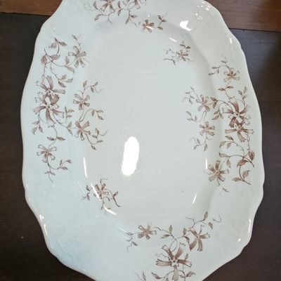 Sale Photo Thumbnail #269: Sutherland Colonial Pottery Stoke England Floral Platter