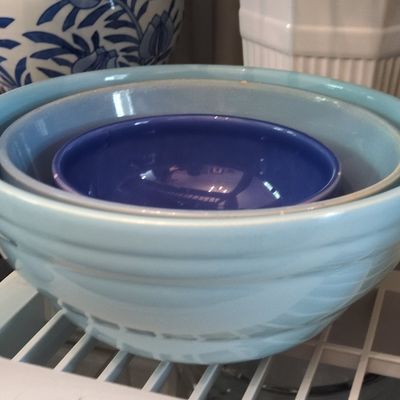 Sale Photo Thumbnail #674: Fiesta Nesting Mixing Bowls - Vintage Periwinkle and Cobalt Blue