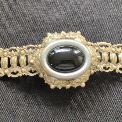 Sale Photo Thumbnail #367: 1928 Jewelry Company Black Onyx Bar Brooch