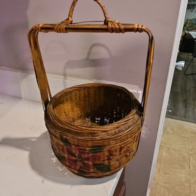 Sale Photo Thumbnail #601: Vintage Hand-Painted Chinese Wedding Basket