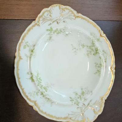 Sale Photo Thumbnail #288: Haviland & Co. Limoges Porcelain Plate - Schleiger 61G