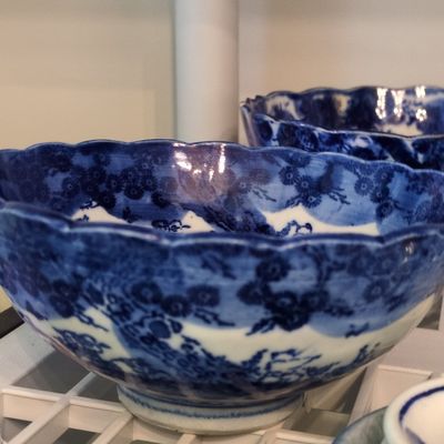 Sale Photo Thumbnail #743: Spode Blue Italian Scalloped Bowls
