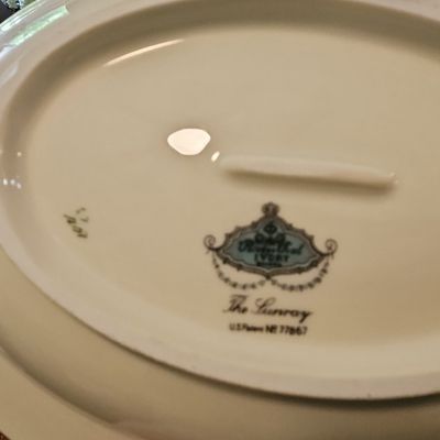 Sale Photo Thumbnail #195: Rosenthal Ivory The Sunray Pattern Dinnerware