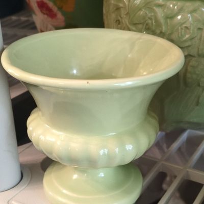 Sale Photo Thumbnail #765: Haeger Pottery Pedestal Urn Vase