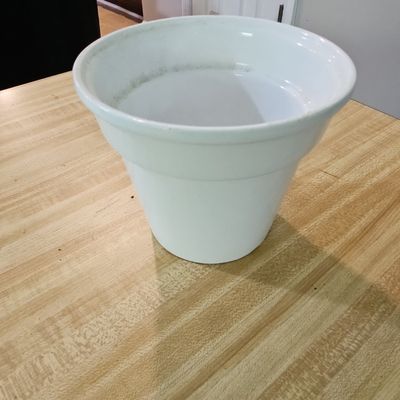Sale Photo Thumbnail #648: Generic White Ceramic Planter