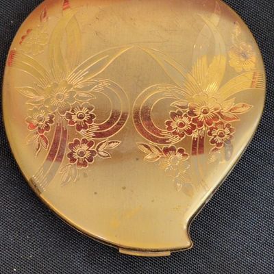 Sale Photo Thumbnail #370: Vintage Elgin American Heart-Shaped Compact Mirror