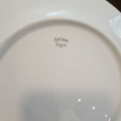 Sale Photo Thumbnail #304: Haviland France White Porcelain Dinner Plate