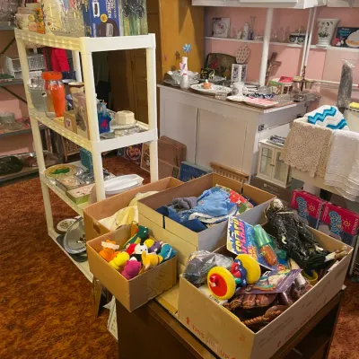 Estate sale photo