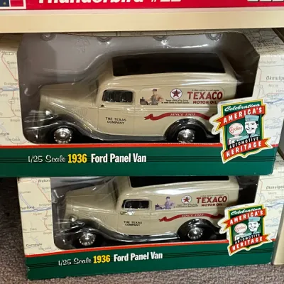 Sale Photo Thumbnail #572