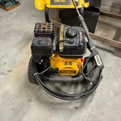 Sale Photo Thumbnail #12: DeWalt Power Washer 3300