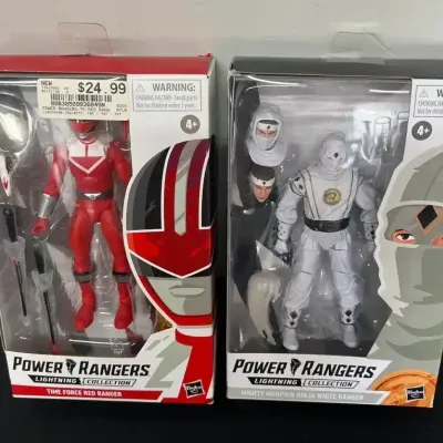 Power Rangers Lightning Collection – Time Force Red Ranger & Mighty Morphin Ninja White Ranger