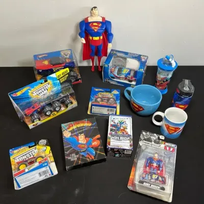 Superman Collectibles – Action Figures, 7-Disc Collector’s Edition, Hot Wheels, Mugs & More