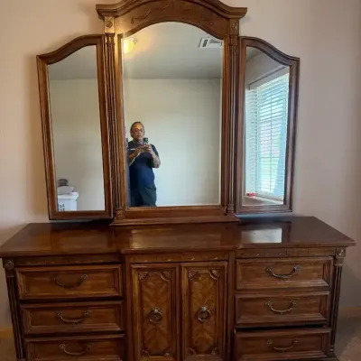 Stanley Traditional Triple Chest Of Drawers with Tri-Fold Mirror /  Dresser / Bedroom Dresser
