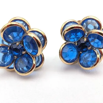 Sale Photo Thumbnail #80: Blue Flower and Gold Tone Post Earrings