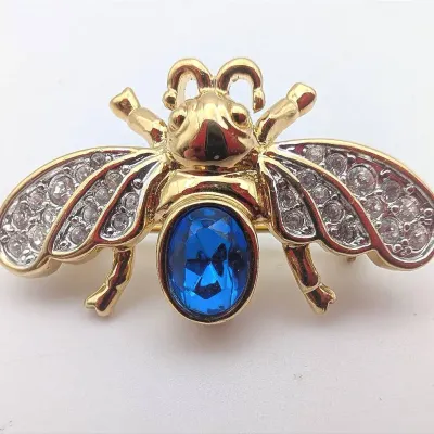 Sale Photo Thumbnail #10: Vintage CIRO Bee Brooch