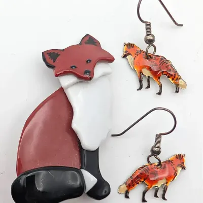 Sale Photo Thumbnail #41: Fox Jewelry Lot | Fox Brooch | Fox Dangle Earrings 