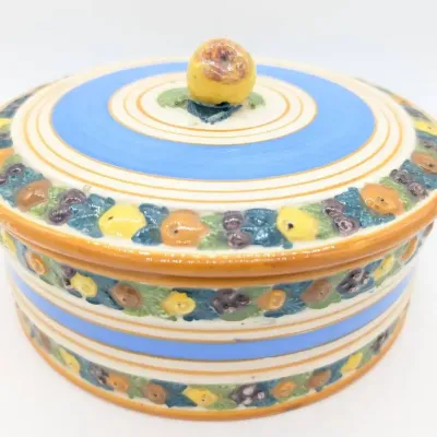 Sale Photo Thumbnail #197: Vintage Made in Italy Majolica Lidded Dish