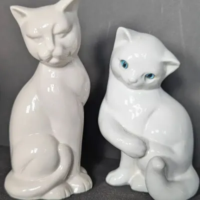 Sale Photo Thumbnail #164: Two Vintage White Cat Figurines