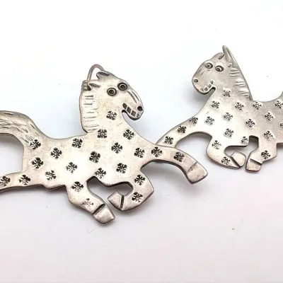 Sale Photo Thumbnail #32: Richard Lindsay Sterling Horse Earrings, Signed 1983