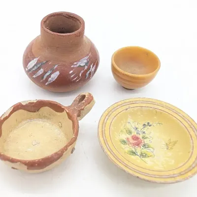 Sale Photo Thumbnail #184: Dollhouse Accessories | Miniature Dishes and Pottery  