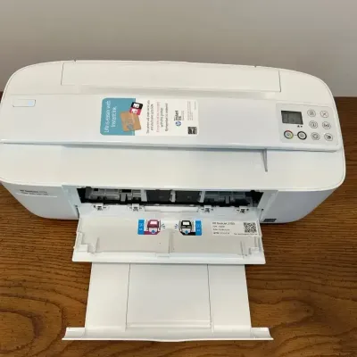 HP DeskJet 3772