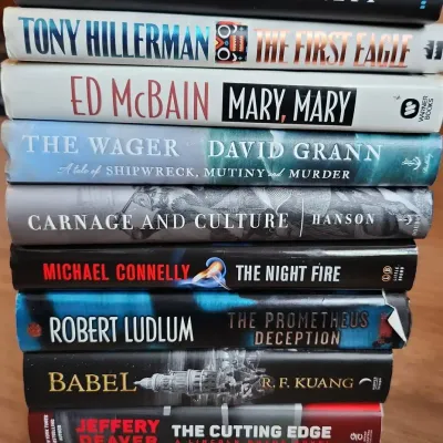 10 Hardcover Fiction Books