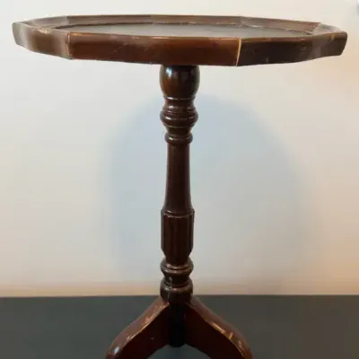 Wood Bombay Company Pie Top Table