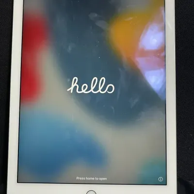Apple iPad Air 2 9.7" Tablet – Model A1566