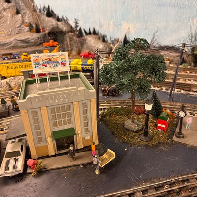 Sale Photo Thumbnail #38