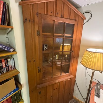 Sale Photo Thumbnail #49: Corner hutch 