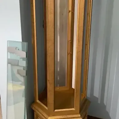 Gold Finish Display Cabinet w/ Glass Shelves & Side Panels