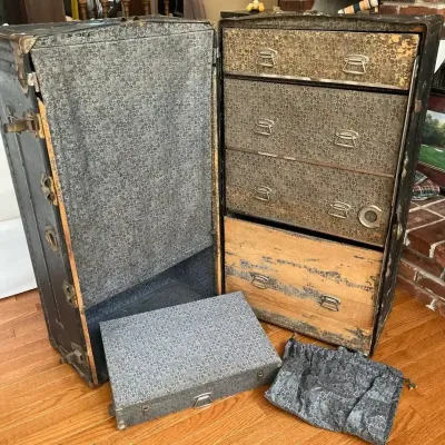 Steamer Trunk 