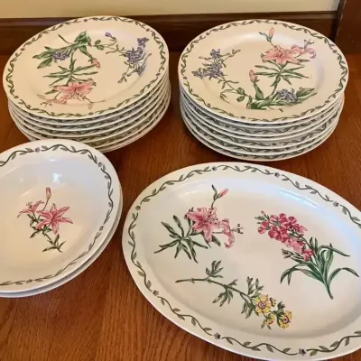 Floral Dishes "Terrace Blossoms"