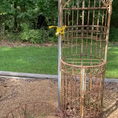 Outdoor Metal Centerpiece, Outdoor Metal Trellis/Wine Rack