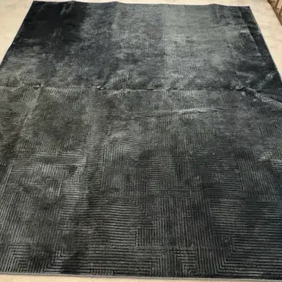 Large Black Geometric Patterned Rug