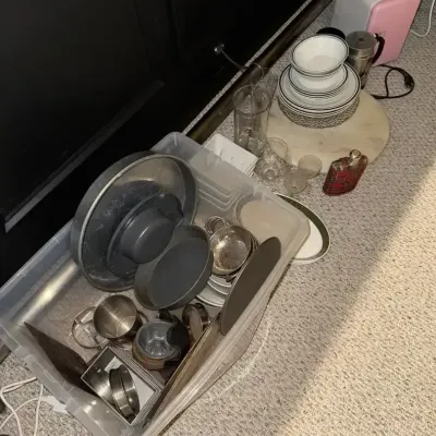Mystery Lot of Kitchen Items
