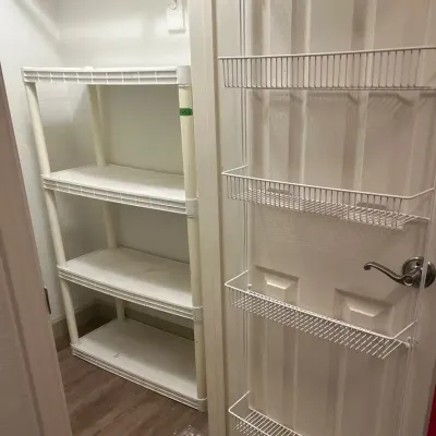 CI108 Plastic Storage Unit And Door Rack