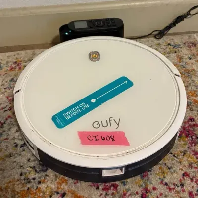 CI608 Eufy Robo Vac 11S