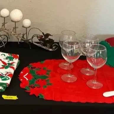 CI515 Christmas Celebrating 