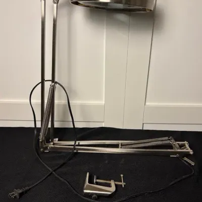 CI309 Adjustable Magnifying Task Lamp With Clamp