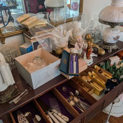 Estate sale photo