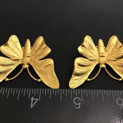 Beautiful Unique Vintage Gold Tone Clip on Statement Earrings Butterfly