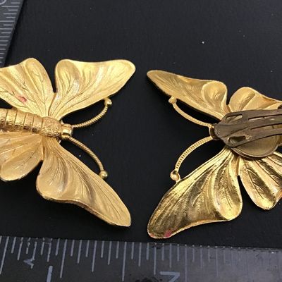 Beautiful Unique Vintage Gold Tone Clip on Statement Earrings Butterfly