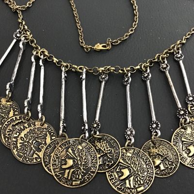 Pat Pending Monet Vintage Necklace Signed Clasp