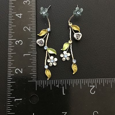 Vintage dangle flower earrings