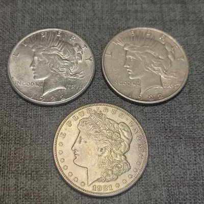 1921 US Morgan (1)  & 1922 Peace Silver Dollars (2)