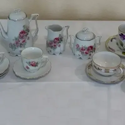 Child’s Tea Set for Five