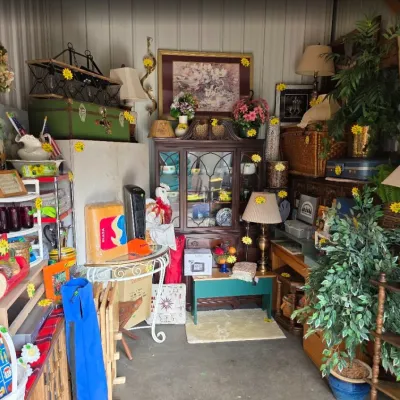Sale Photo Thumbnail #14